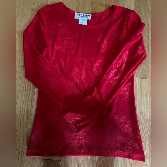 Western Connection red long sleeve top with slightly raised floral stitch - Picture 1 of 5